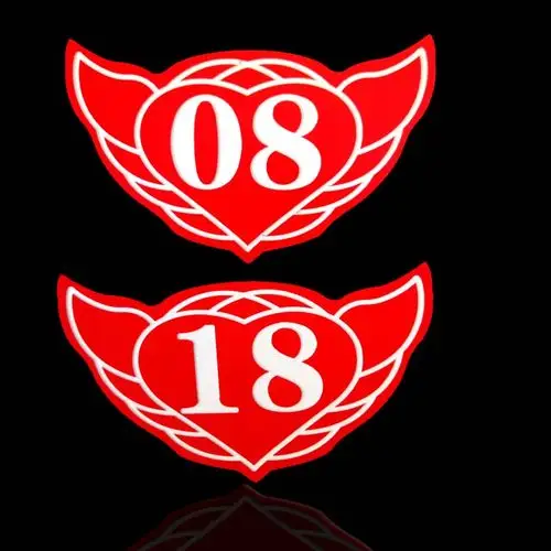 比赛选手模特号码牌腰牌编号牌数字标牌桌号网吧贴定制双色板雕刻