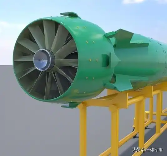 军舰另类隐身术:螺旋桨后面的小桨是做什么用的?