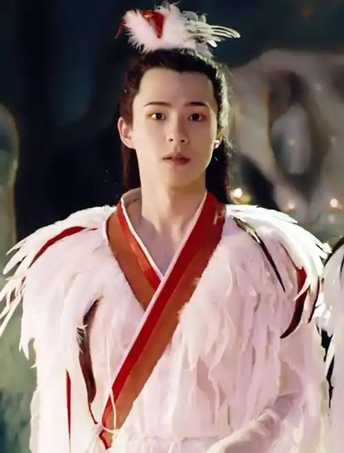 许凯,95年肖战,91年白敬亭,93年欧豪,92年邢昭林,97年王俊凯,99年李现