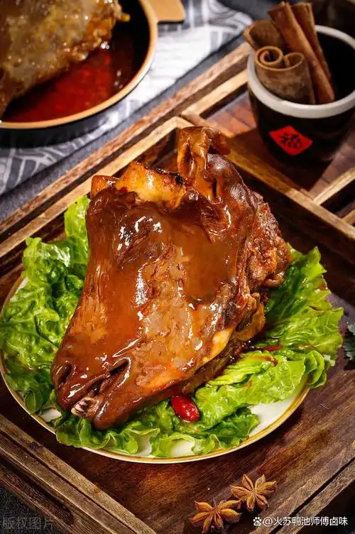 20款香料搭配,去味增香,一次教你做出完美的卤羊肉!