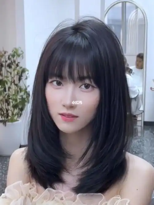 73减龄又显脸小可甜可盐中长发发型