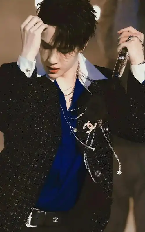 乐华家族演唱会首发阵容##正能量艺人王一博##王一博