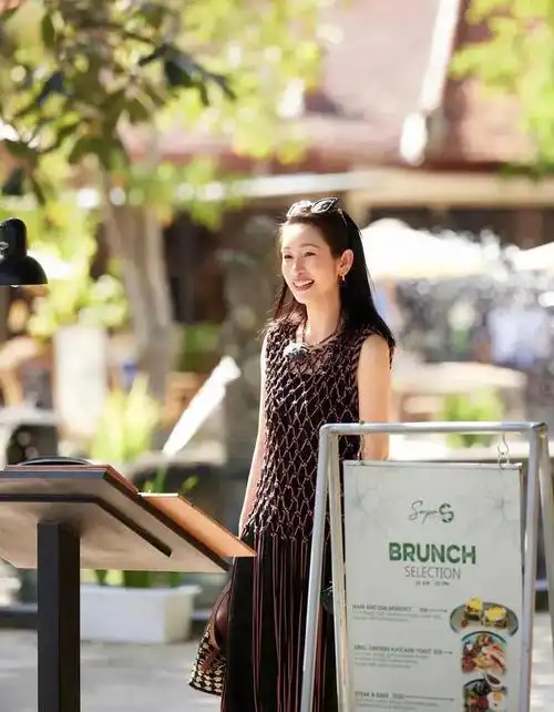 看完花儿与少年感觉秦海璐大姐好漂亮啊穿搭也好温柔