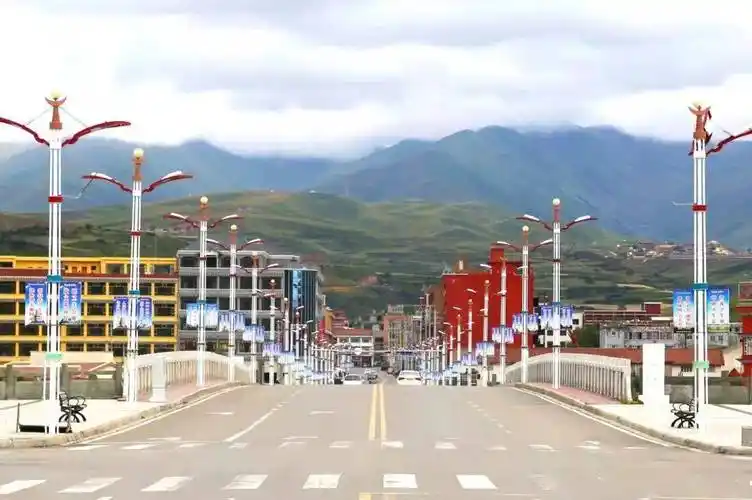 喜讯阿坝县获全省文明城市创建年度测评全省第一名