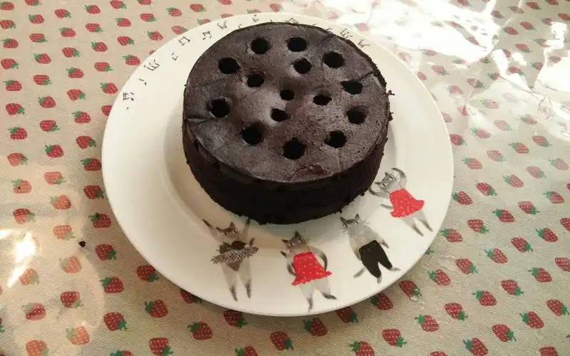【昕昕的厨房】黑煤球蛋糕