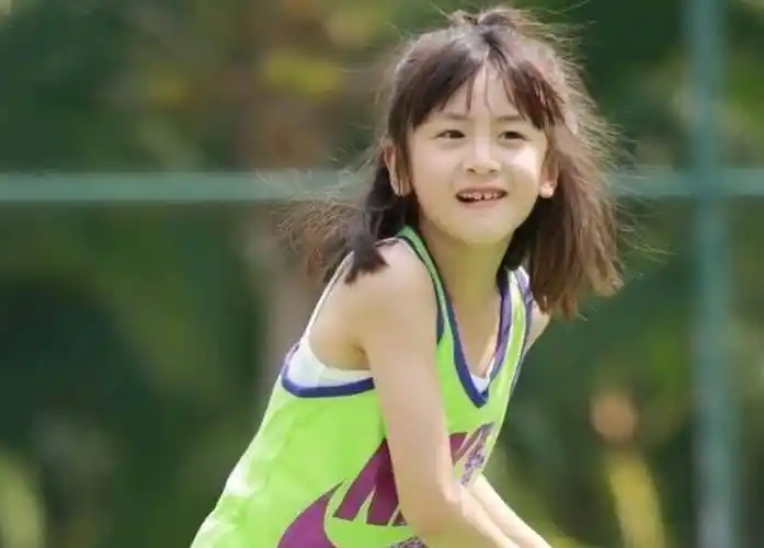 哈喽小伙伴们,现今这个社会,"星二代"已经不再是贬义词的代表了,随着