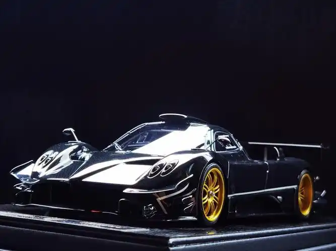 帕加尼zonda revolucion liquid