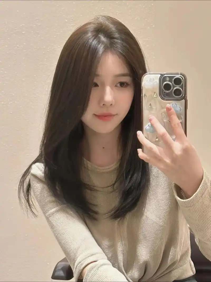 适合所有脸型女生层次感中长发 冷咖茶棕色.