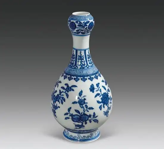 【清 青花折枝花果纹蒜头瓶】拍卖品_图片_价格_鉴赏_清代青花瓷器