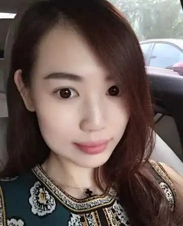 发表离婚声明,声明中称妻子马蓉与经纪人存在婚外不正当两性关系,引起