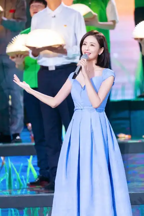 佟丽娅超话92#湖南卫视新时代新雷锋晚会#学习先辈精神,感悟时代