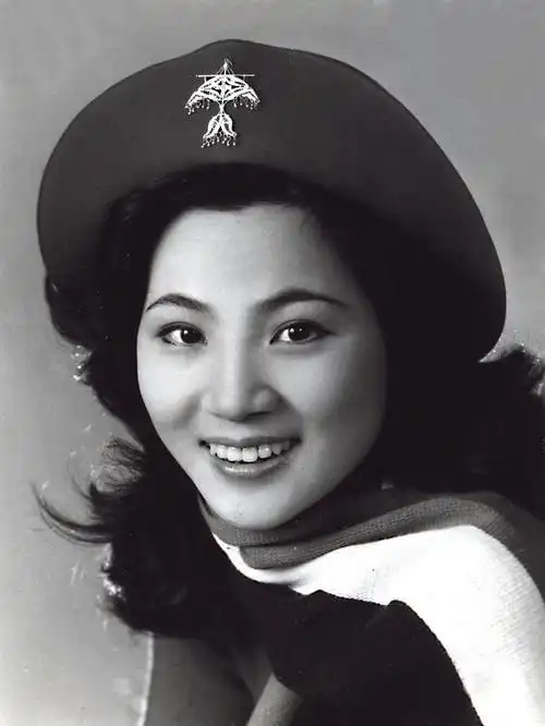 台湾歌星,综艺节目主持人凤飞飞于香港病逝