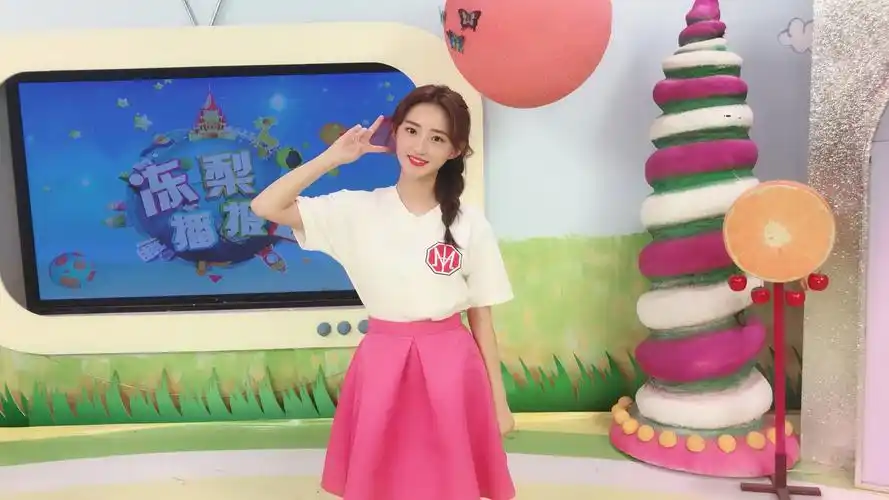 黑龙江电视台少儿频道主持人佳佳姐姐