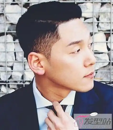 秃鬓角男生适合什么发型剃鬓角短发利落酷炫显个性