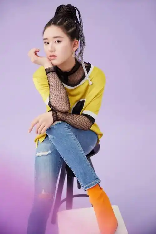 赵露思图片写真赵露思牛仔裤