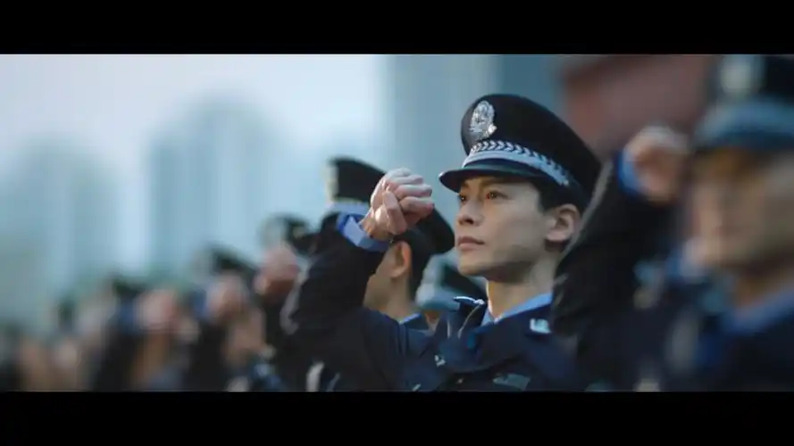 他们信仰如炬绝对忠诚只为万家灯火中国人民警察节