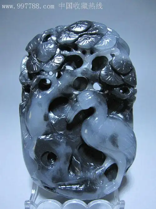 保真新疆青花玉手把件雕工非常漂亮