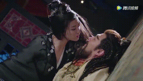 从嘴对嘴喂药到嘴对嘴喂酒满屏尽是荷尔蒙影视剧底线何在