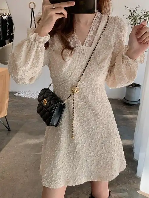 1005法式长袖连衣裙子冷淡风女装高级感设计感小众春款2021年新款