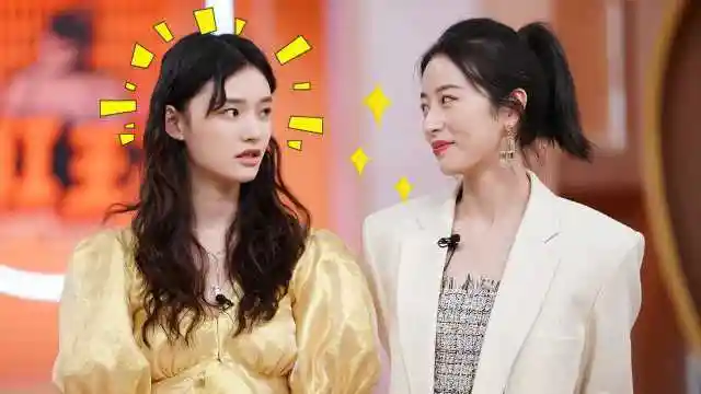 林允周雨彤变身富贵姐妹花,谁的妆容更让人满意