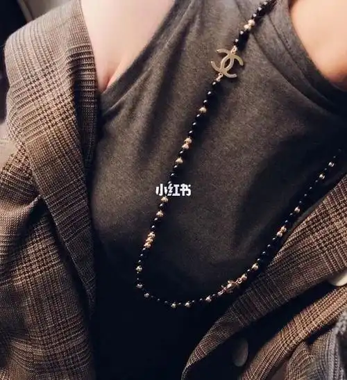 9515359重磅推荐,c黑金毛衣链,一致z黄铜材质,颗颗施h洛黑珍珠