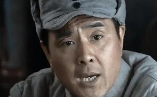 《亮剑》平安县城大战,指挥官的实力排名:丁伟第一,李云龙不服