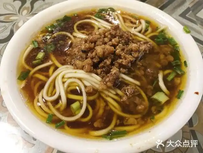 清汤杂酱面