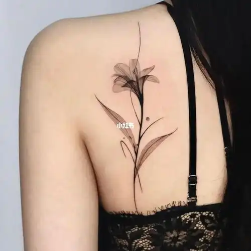 tattoo后背纹身lily百合花