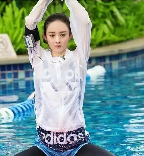 赵丽颖穿运动装太显嫩了说二十岁也有人信真好看青春有活力