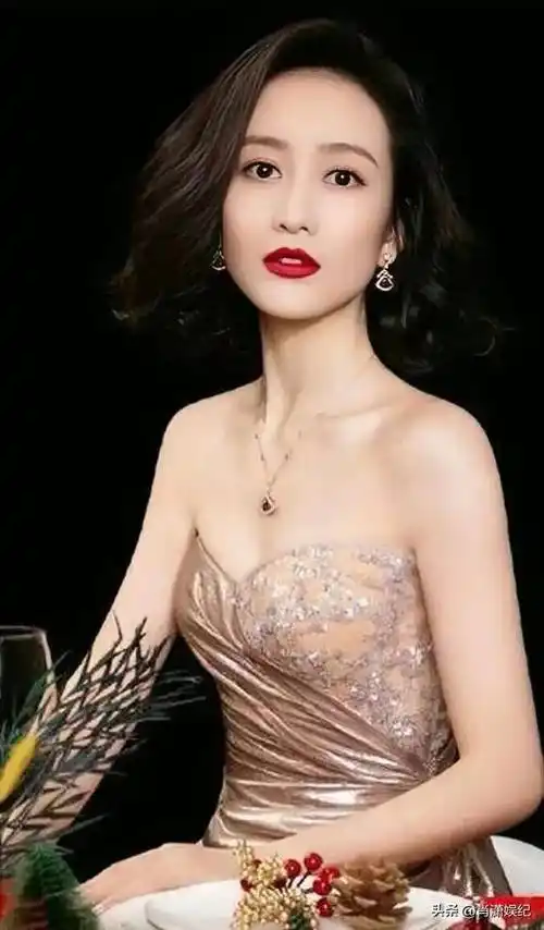 王鸥:魔鬼身材惊艳娱乐圈,情感生活引人遐想_电视剧_演技_感情