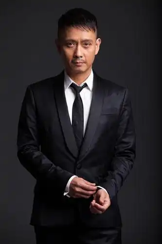 谢君豪出演《廉政行动》重现真实案例