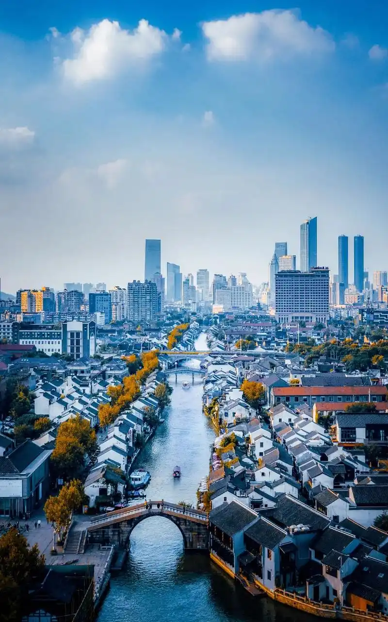 城市更新的"变"与"不变"