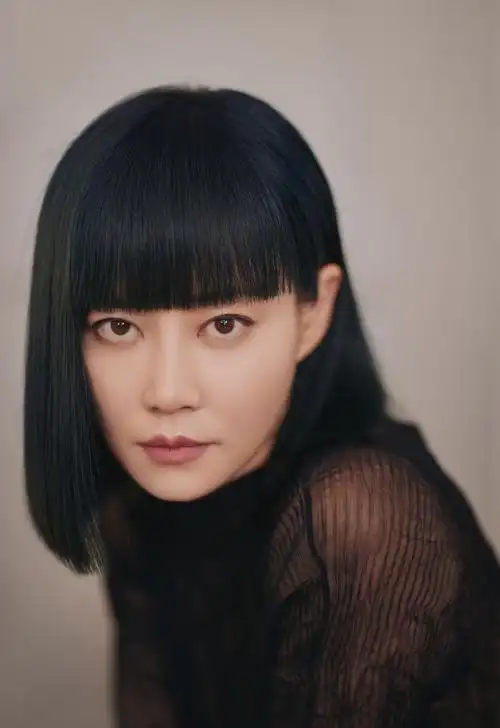 谭卓优雅性感写真图片36