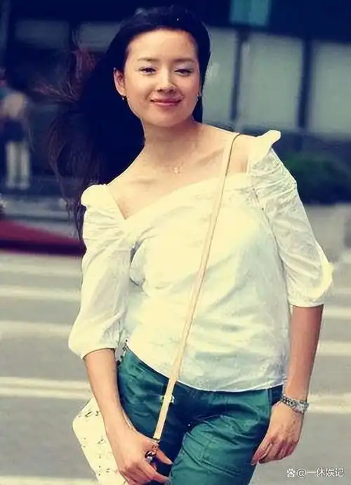 2014年,邓超,董洁,王大治,高虎领衔主演的《相爱十年》引发了许多那个