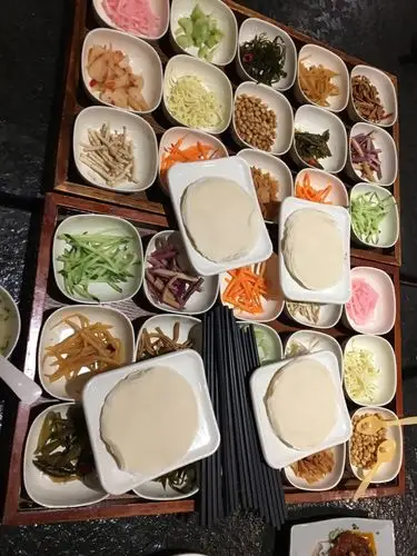 黔丝味酸汤丝娃娃(甲秀店)