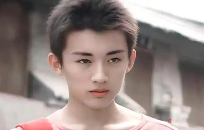 刘学义早期旧照##16岁的刘学义