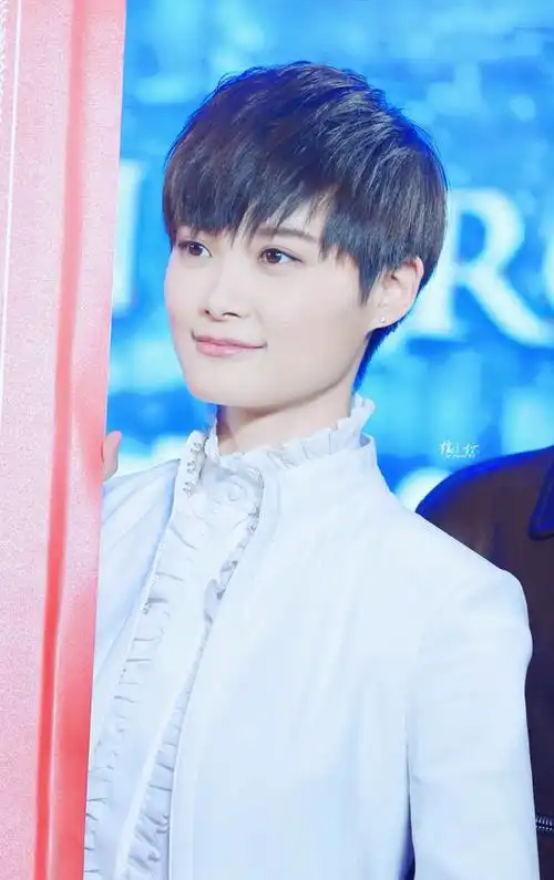 你们觉得李宇春好看吗?