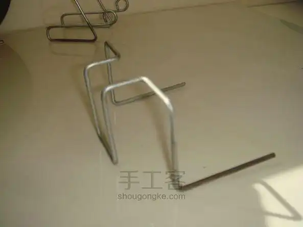 铁丝畅想--手机架(2) 第6步