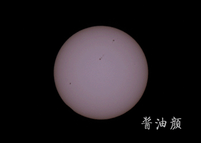 熬夜做了个日食和月食的gif动态图