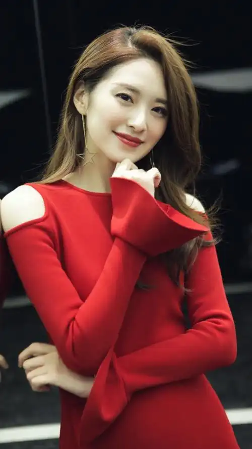 相亲主持人刘烨,满脸的柔情,瞬间沦陷了!