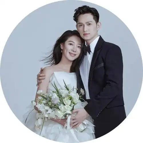 马可王丹妮迎接新生命的诞生守护平凡中的幸福