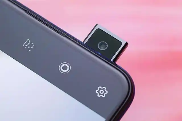 vivo s1伸缩摄像头细节图