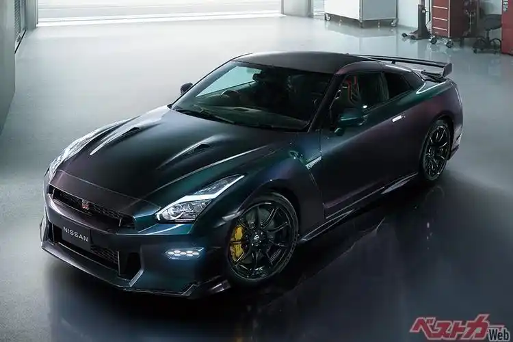 新一代日产gtrr36纯电超跑动力超保时捷taycan