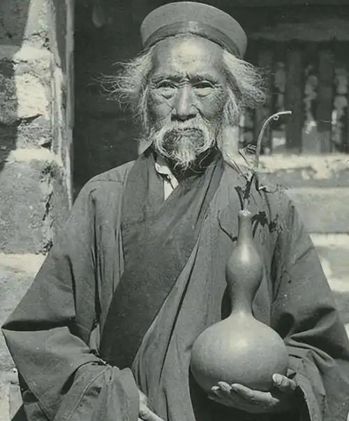 1933年四川大地震前疯道士做出神秘预言立不起桅杆,四川不平安