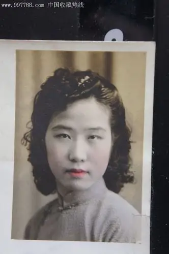 淡着色,民国烫发美女.天津仲宣摄影社6.2*10.