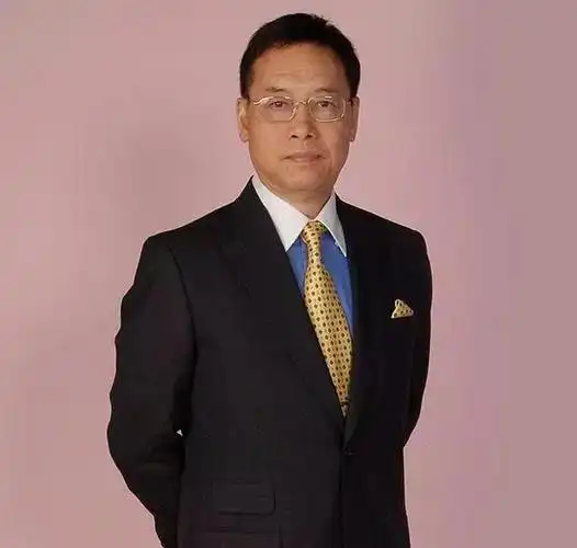 岳华走了他是亦舒前男友恬妮老公好婚姻不怕迟