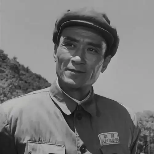 《英雄儿女》"王政委"田方,50年前离世,妻子于蓝为其守寡到老