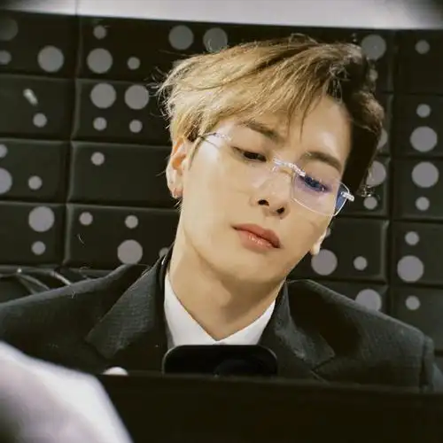 日爆福利社##王嘉尔巡演双城官宣