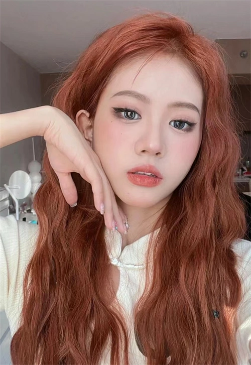 显白一定要染的发色 韩系女团风橘色染发_2023年流行发型 - 美发站