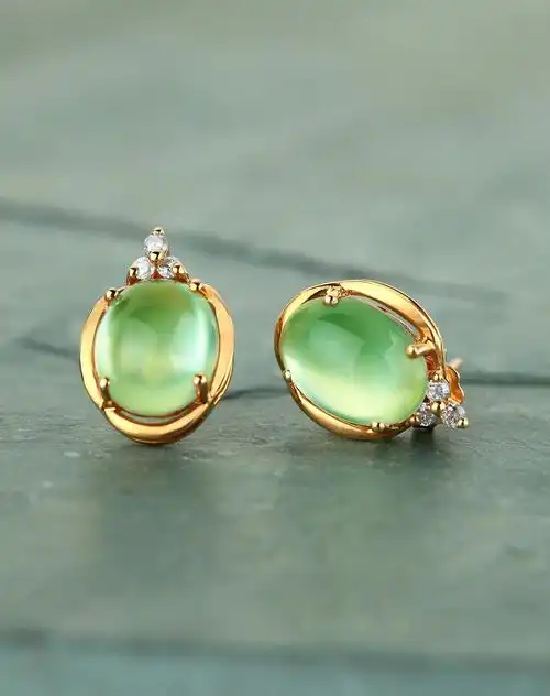 18k金葡萄石耳环(伴钻石)
